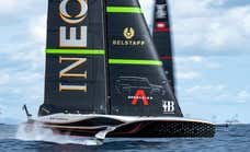 Ineos se mete en la final antes del debut (por fin) del Sail Team BCN